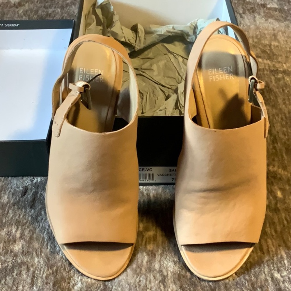 Eileen Fisher, Size 7 shoe